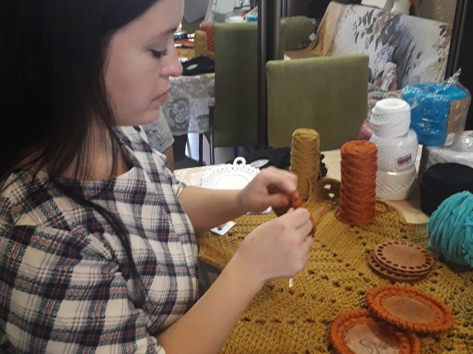 Ткать ковер вручную научат на специальных арт-классах в Бронницах