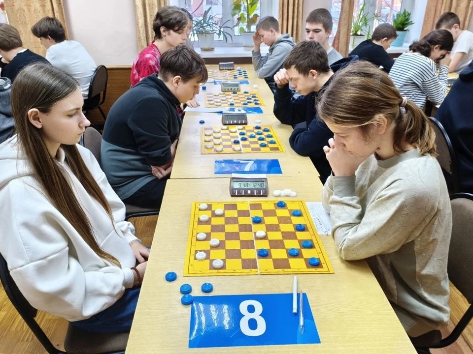 Командный гамбит: сборная Ступина по шашкам обыграла всю область