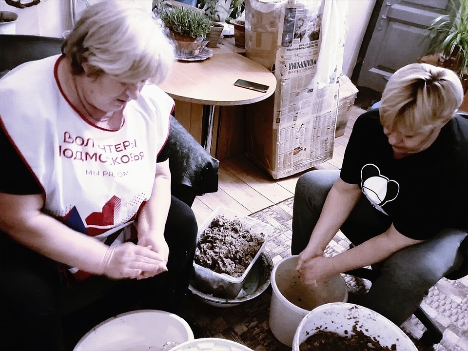 Искры добра из Ступина: волонтеры и подростки собрали «тепло» для защитников