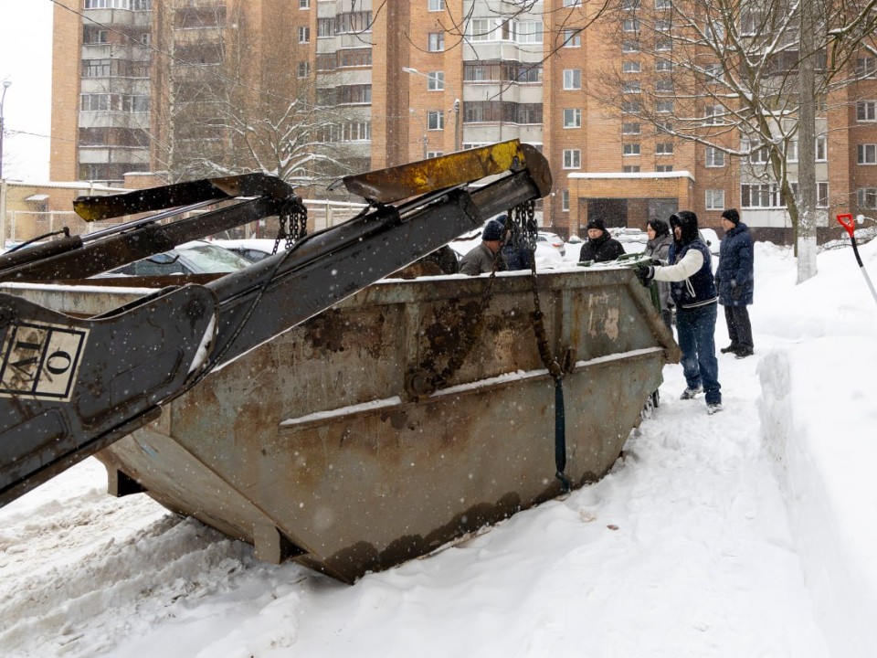 Заносы не станут помехой: в Электростали наладят процесс вывоза мусора с площадок ТКО