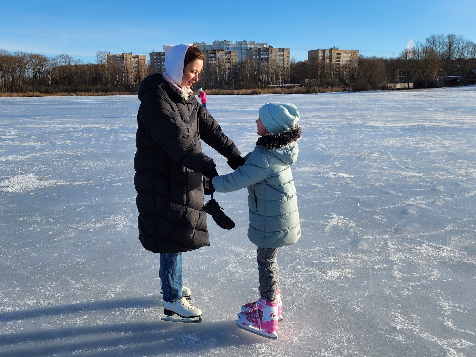 Спасатели предупредили об опасности выхода на лед водоемов