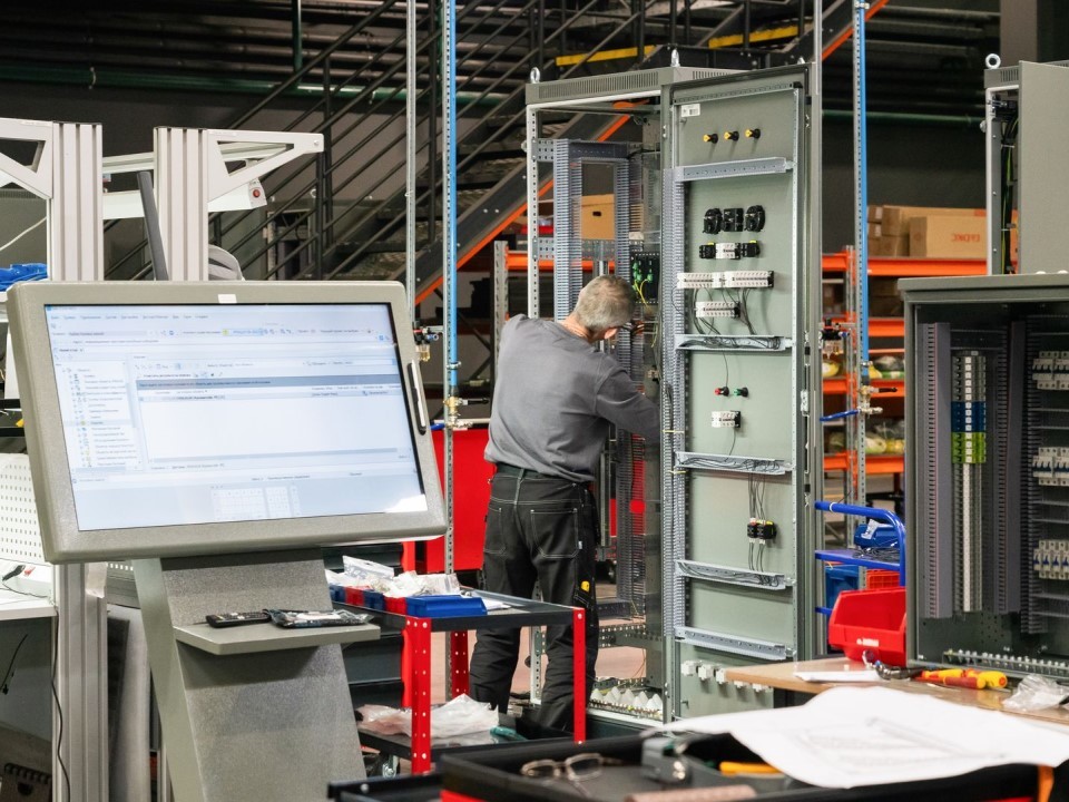 Инновации в Дубне: как будут делать «броню» для солнечных панелей