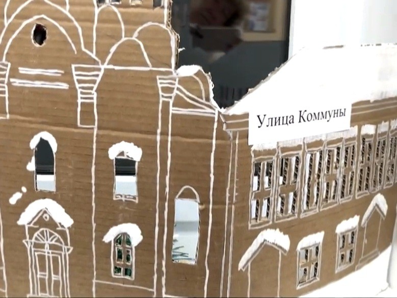Юные мастера создали зимнюю Каширу из картона к 670-летию города