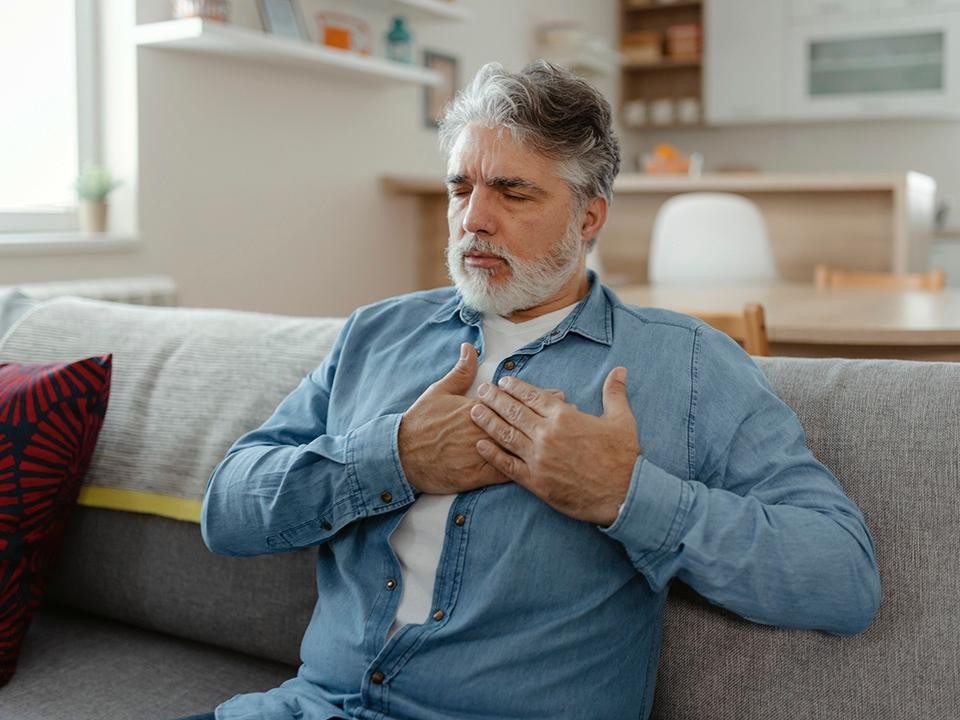 Что скрывают зубы: как воспаление десен повышает риск заболеваний сердца