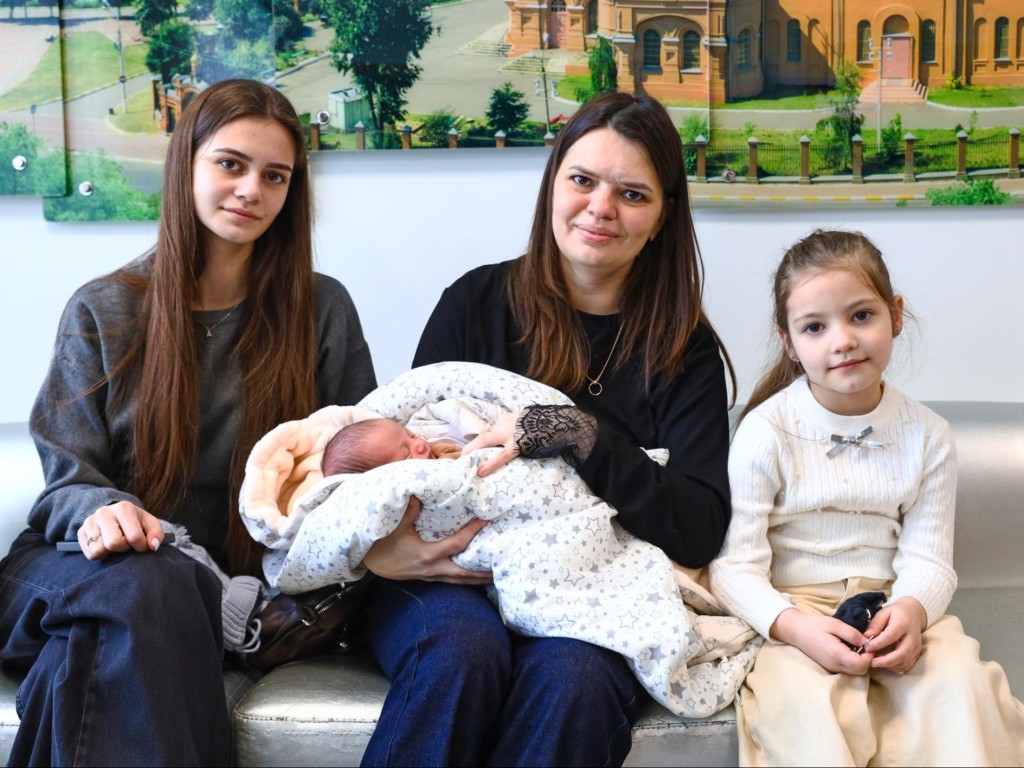 В Раменском поздравили родителей первых десяти малышей 2026 года