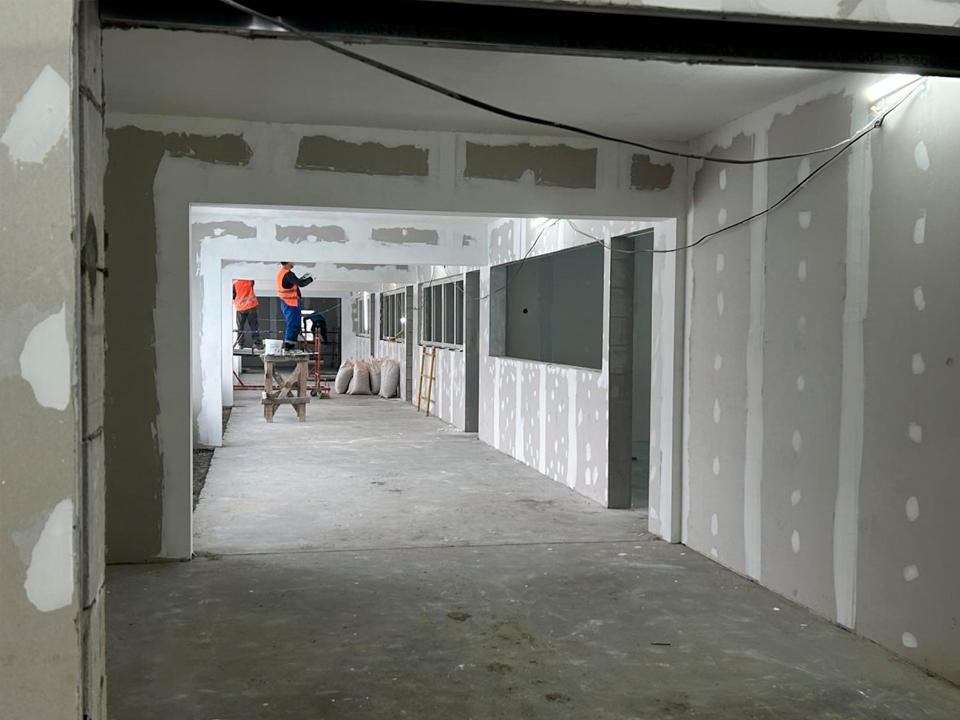 Школу на Октябрьской улице готовят к открытию в 2026 году