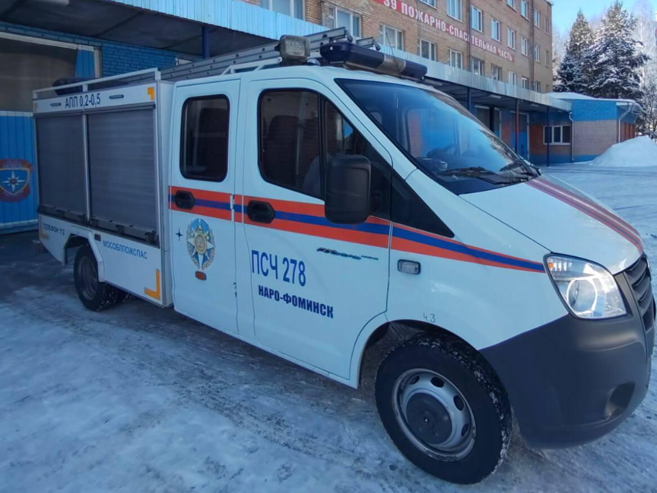 Тихий час подростка закончился вызовом спецслужб: спасатели помогли родителям попасть в запертую изнутри квартиру