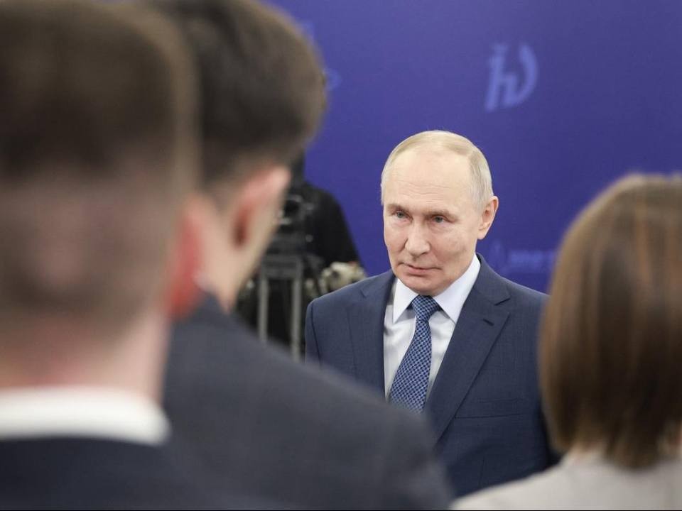 Прямо с борта ледокола: студент МФТИ представил Путину необычный БПЛА-разведчик