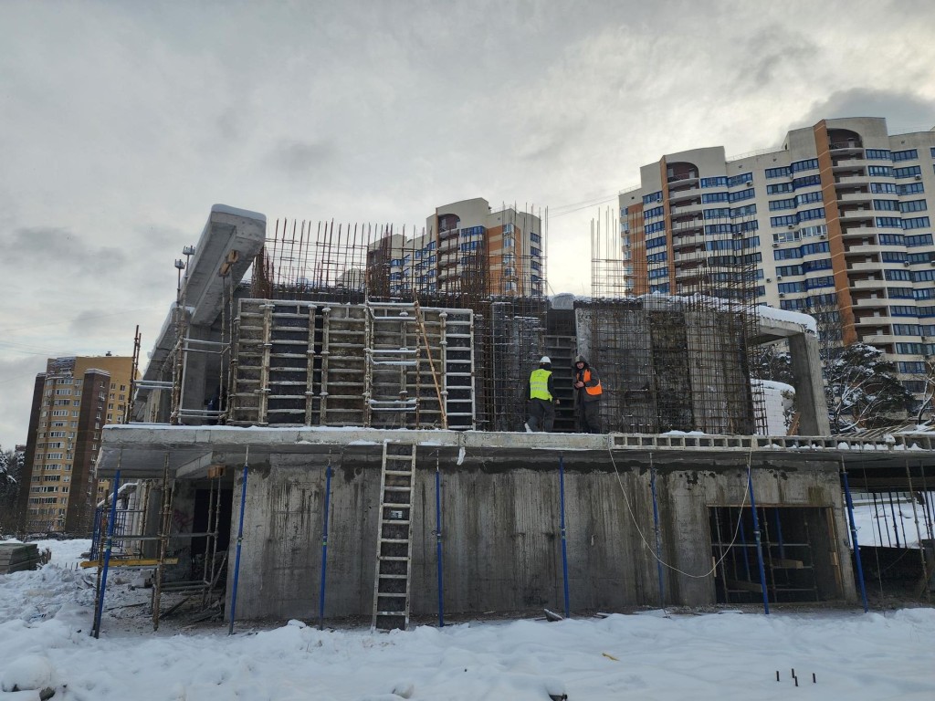 Торговый центр на месте долгостроя на Оранжерейной планируют сдать до конца года