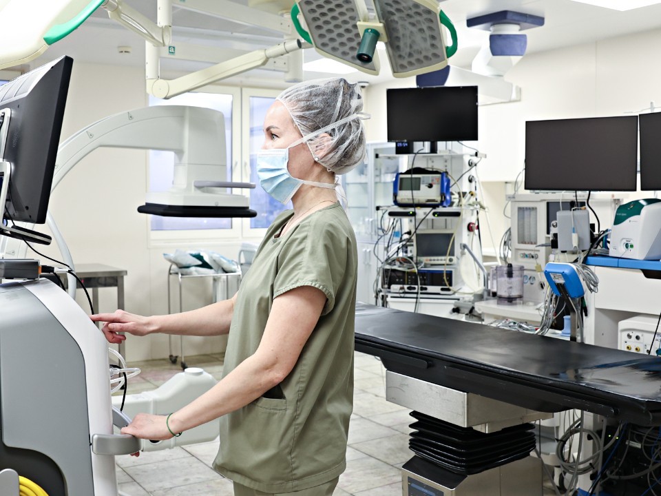 Нейрохирурги больницы Сергиева Посада приступили к плановым операциям на позвоночнике