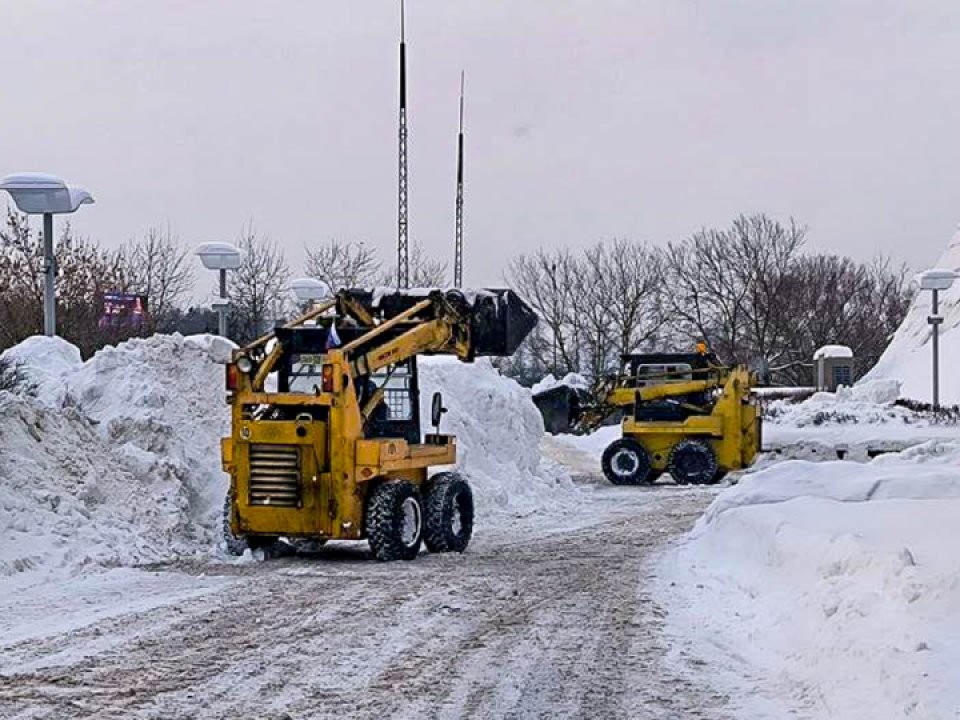 Снегопад, метель и гололед: жителям Подмосковья предложили провести ближайшие дни дома