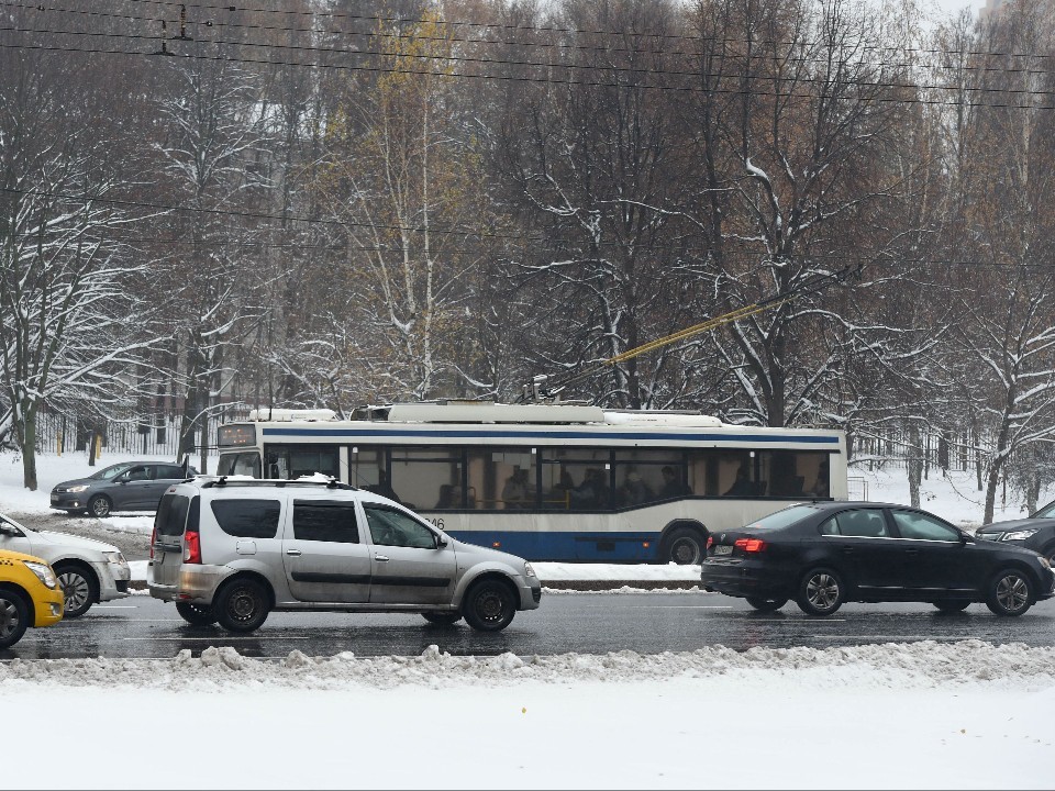 Володарское шоссе встало: почему задерживаются автобусы в Подмосковье утром 20 января