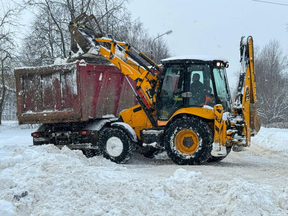 Новый подход к ликвидации снежных завалов: так действуют коммунальщики в можайском поселке