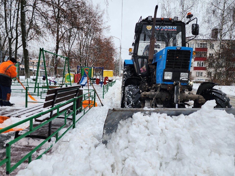 Снегоуборщики уничтожат сугробы на улицах Московской, Профсоюзной и Карла Маркса
