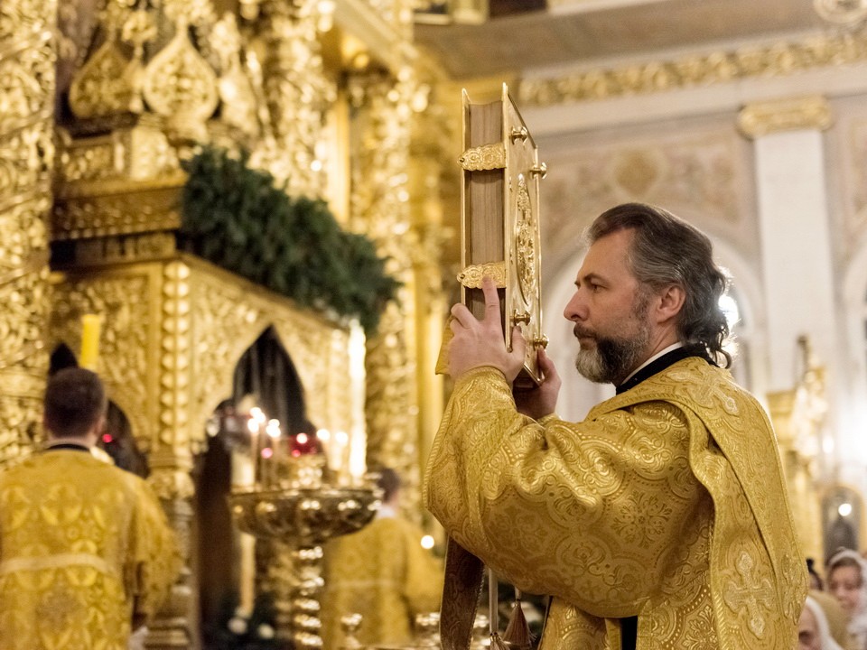 Запрет на гадание и венчание ввела Церковь на Святки