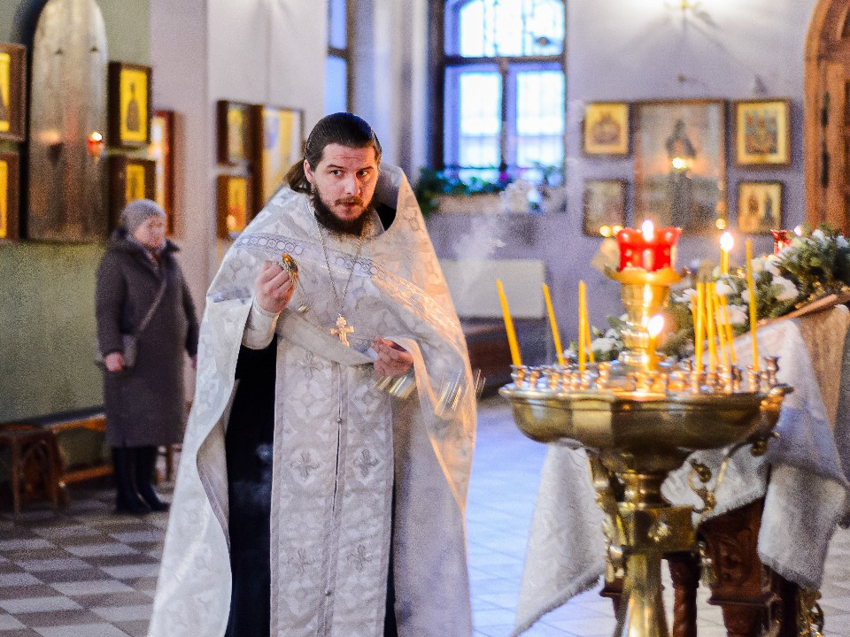 Что подарить священнику на Рождество: три главных правила, чтобы не поставить в неловкое положение