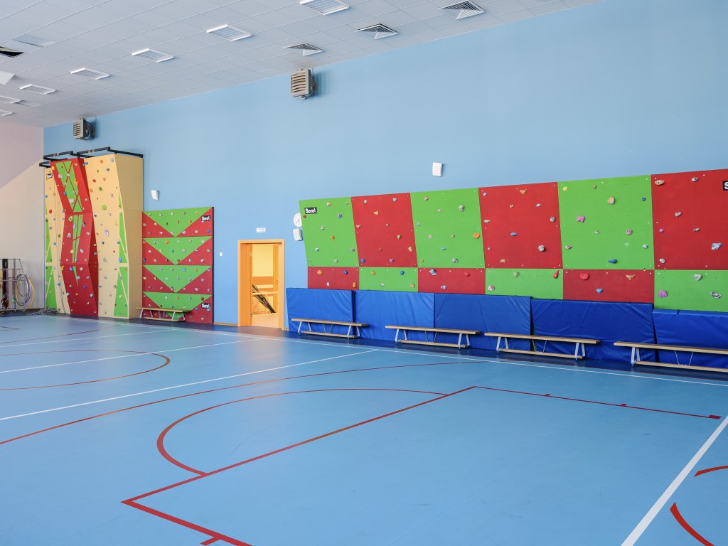 От падела до VR: топ хобби для перезагрузки в большом городе