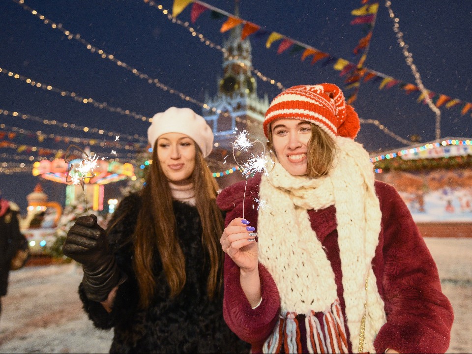 Тихие каникулы у большинства: почему люди предпочитают отдыхать дома, а не путешествовать