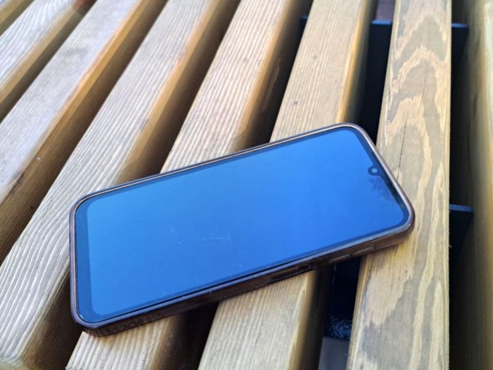 Связь в пути через «умную» SIM-карту: в России начали тестировать новый способ звонков в поездах