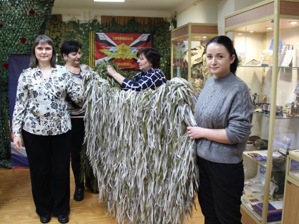 Лыткаринских волонтеров наградили за помощь участникам СВО