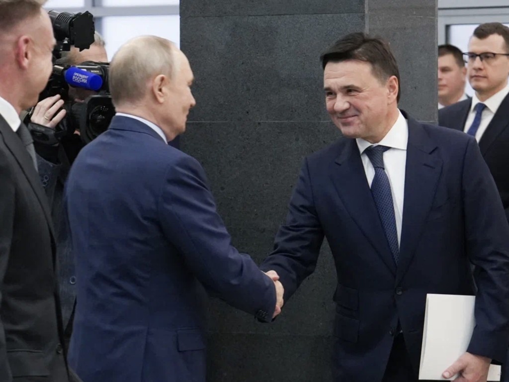 Зачем Путин ездил в Долгопрудный, какой новый бонус получат родители и кто такая «бабушка драконов»? Главное в Подмосковье за 23 января — теперь ты знаешь