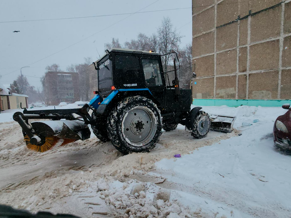 Снег вывезут с двух улиц в Зарайске — возле дворца спорта и около стоматологии