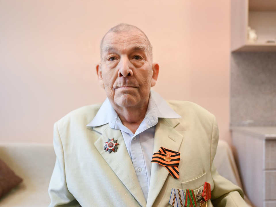 Столетний юбилей героя: в Ленинском округе чествовали ветерана Галима Ахмадиева