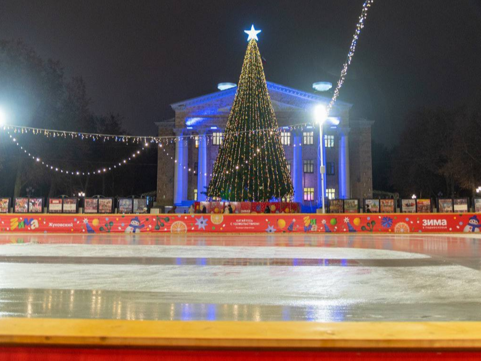 Городской каток переходит на стандартное расписание работы