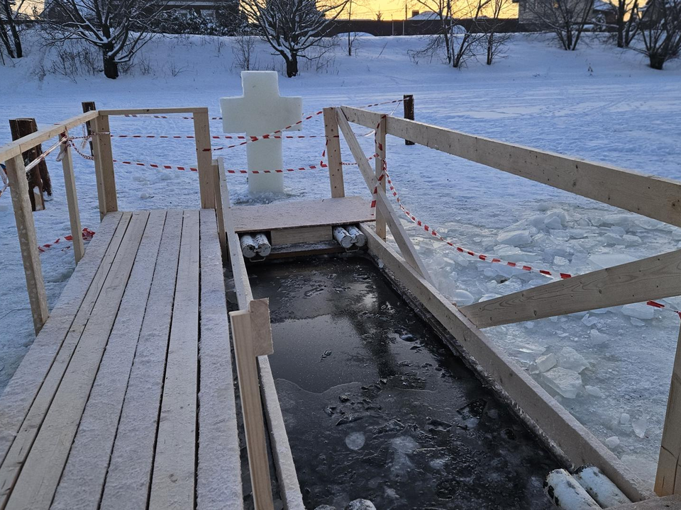 Безопасная крещенская купель на р. Быковка готова к приему желающих окунуться