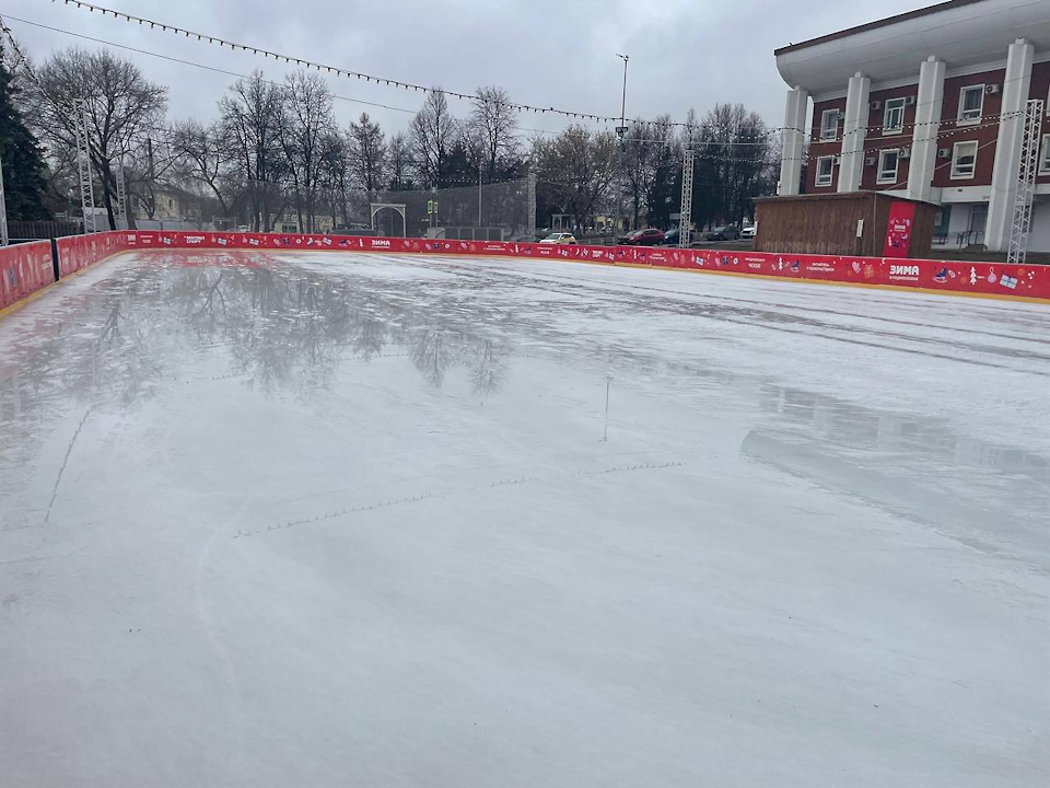 Каток на Советской площади в Чехове взял выходной на 7 января