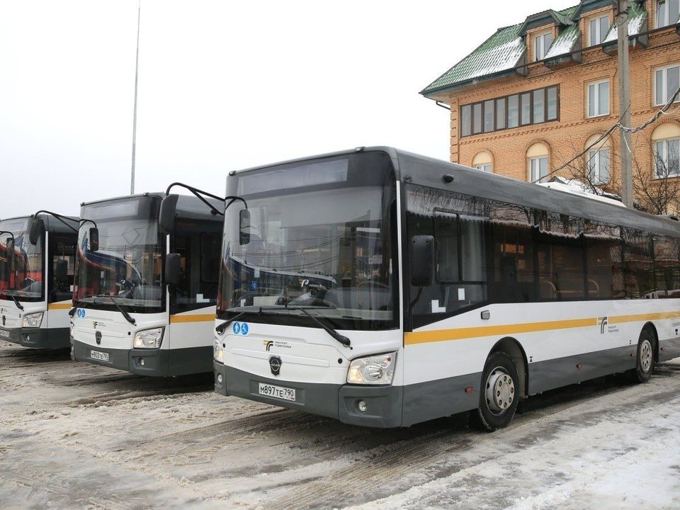 Автобус № 368 движется с увеличенным интервалом в Долгопрудном