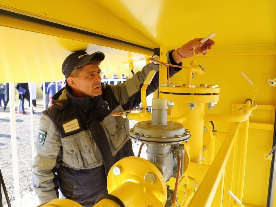 Жителей Белоомута просят не реагировать на запах газа