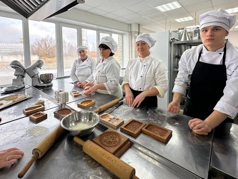 Зосима-пчельник: почему пряники помогут получить премию на работе 17 января