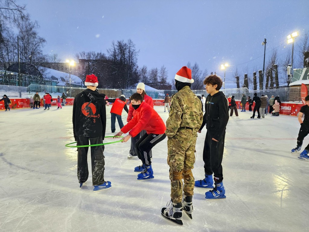 «Заварили добро» на льду: солнечногорцы отправили письма поддержки бойцам СВО