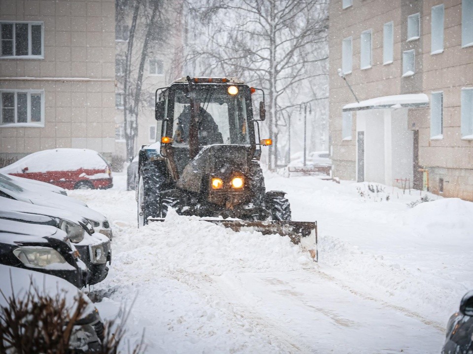 «Снежный десант» в действии: Клин круглосуточно справляется с последствиями циклона