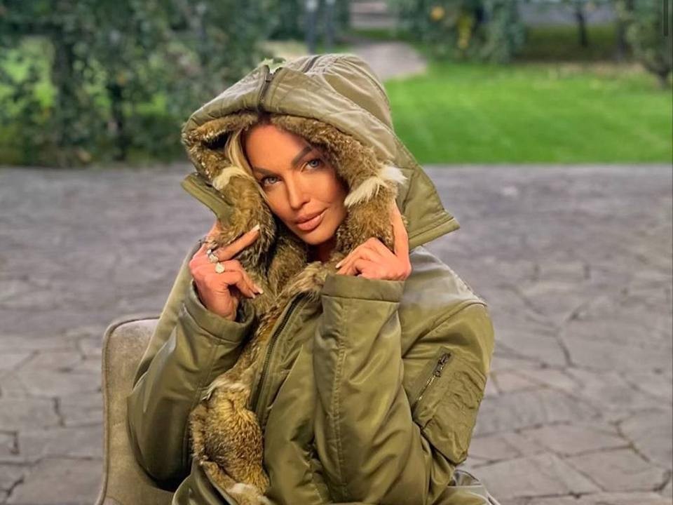 «Живу творчеством, а не пенсией»: Волочкова — о том, какая формальность перевесила ее 30-летнюю карьеру