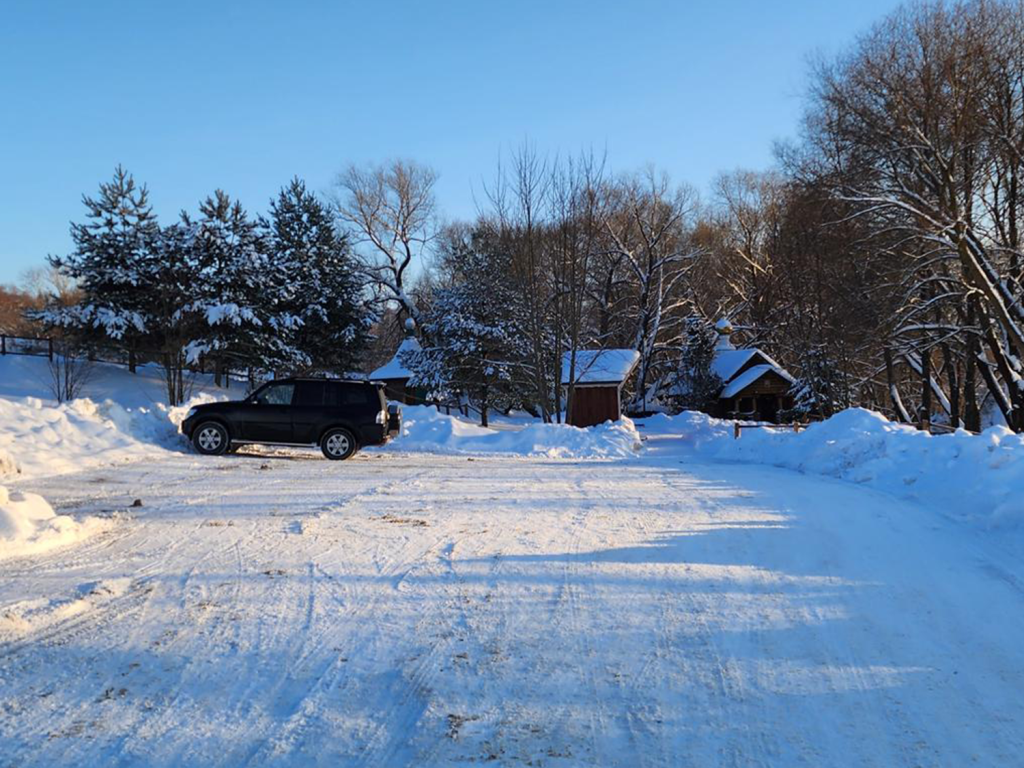 Все готово: подходы к купелям и парковки в Зарайске расчистили от снега, у воды дежурят специалисты