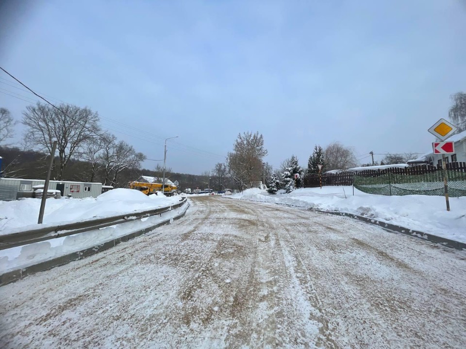 Мост-дублер через Речму: в Серпухове запустили временный мост для авто на время капремонта