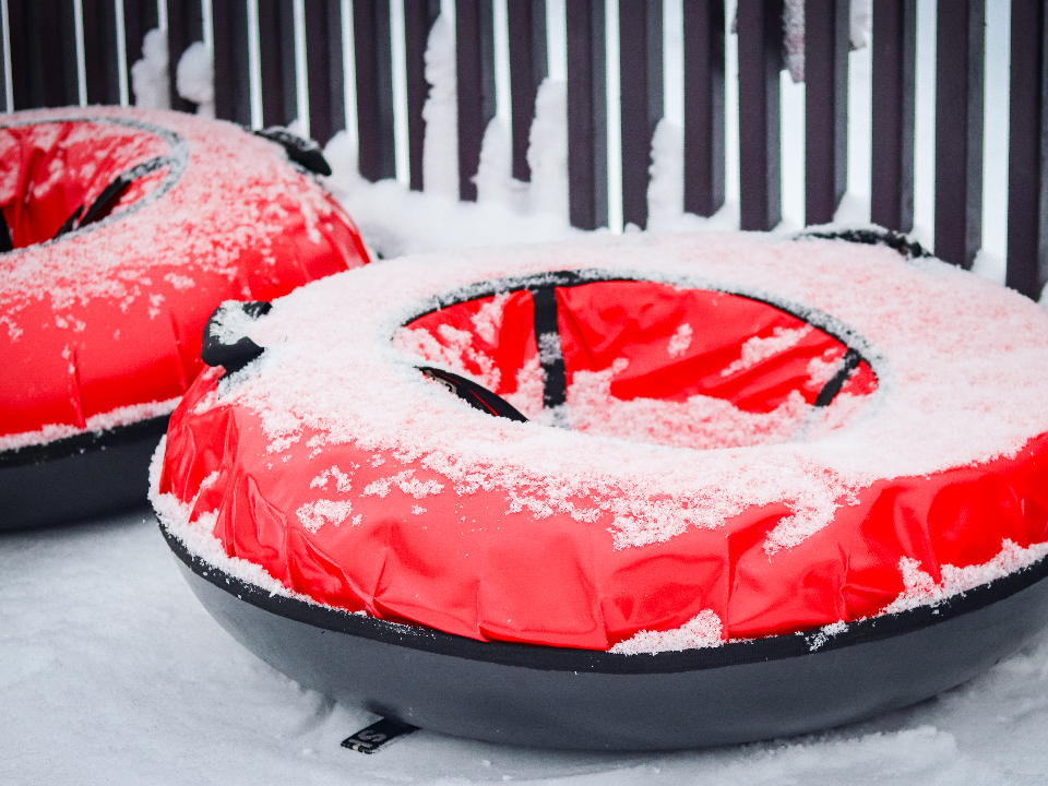 Ватрушечная авантюра: детский травматолог из Можайска рассказал, как кататься безопасно