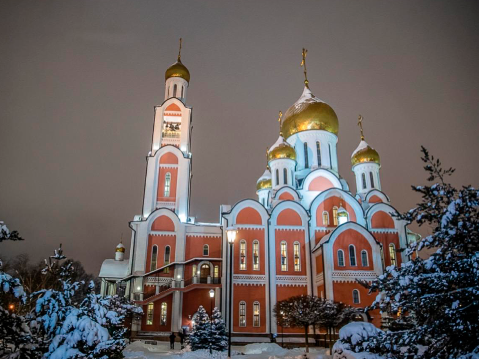 Фонд «Офицеры Границы» передал в храмы Подмосковья 200 рождественских подарков для детей