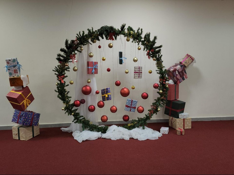 От Мальвины до летнего Деда Мороза: во Дворце культуры «Исток» прошел карнавал