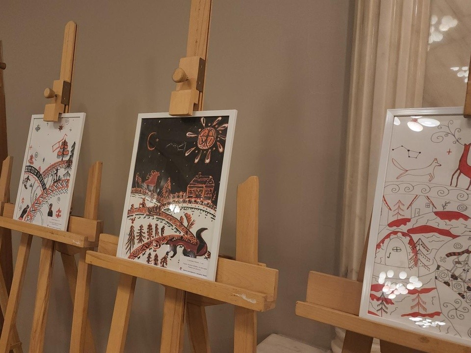 Жителей Долгопрудного приглашают успеть посетить выставку «Рождественские узоры»