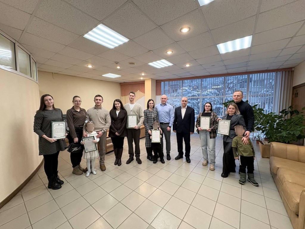 Новоселье на горизонте: как три семьи в Чехове получили жилищные сертификаты — условия программы