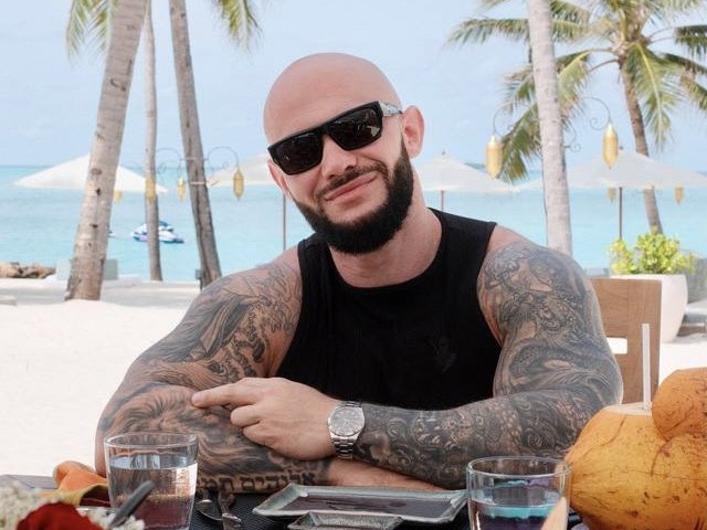 Борьбой за миллиарды: как шоу-бизнес реагирует на развод Джигана и Самойловой