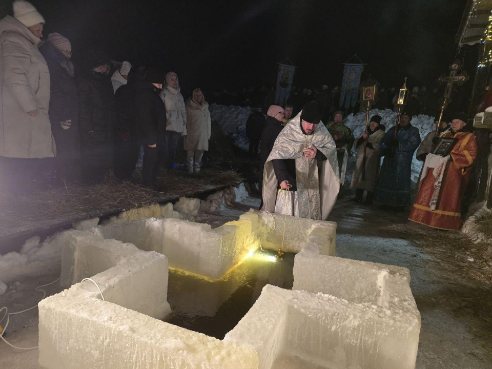 Как в Сивкове под Можайском верующие встретили Крещение