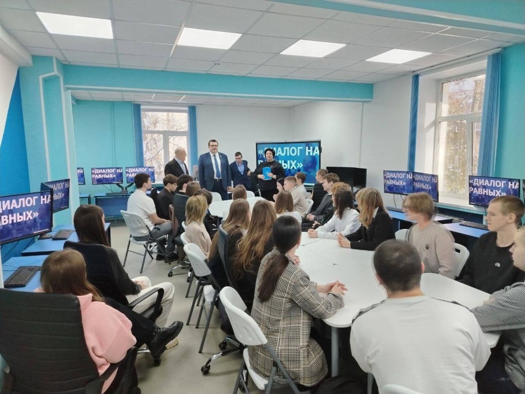 Студенты Ступина получили заслуженные награды накануне праздника