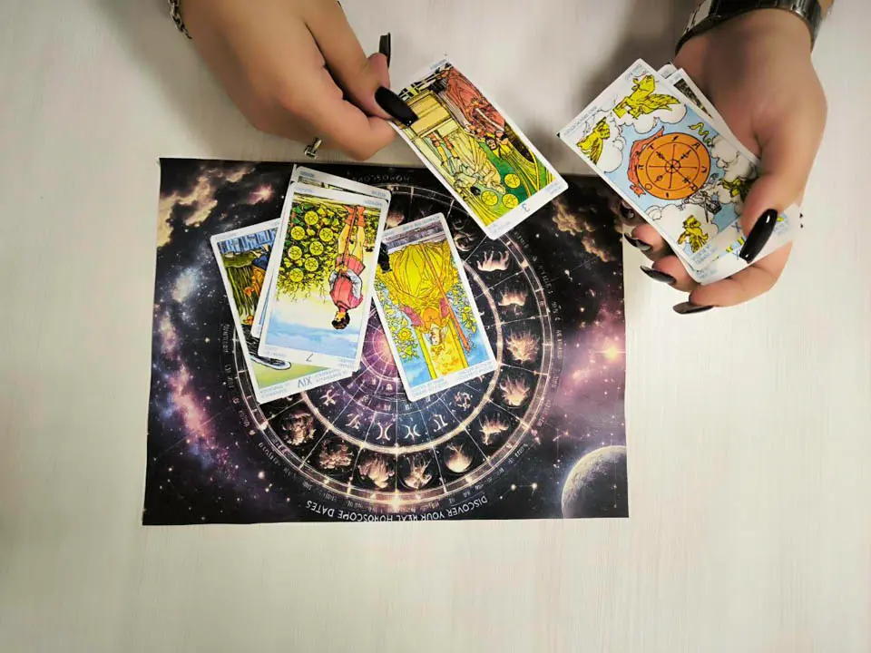 Стрельцам потребуется гибкость, а Козероги столкнутся с трудностями: гороскоп на 22 января от можайского астролога