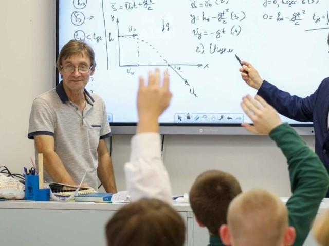 Подольские учителя получат прибавку к зарплате в 2026 году