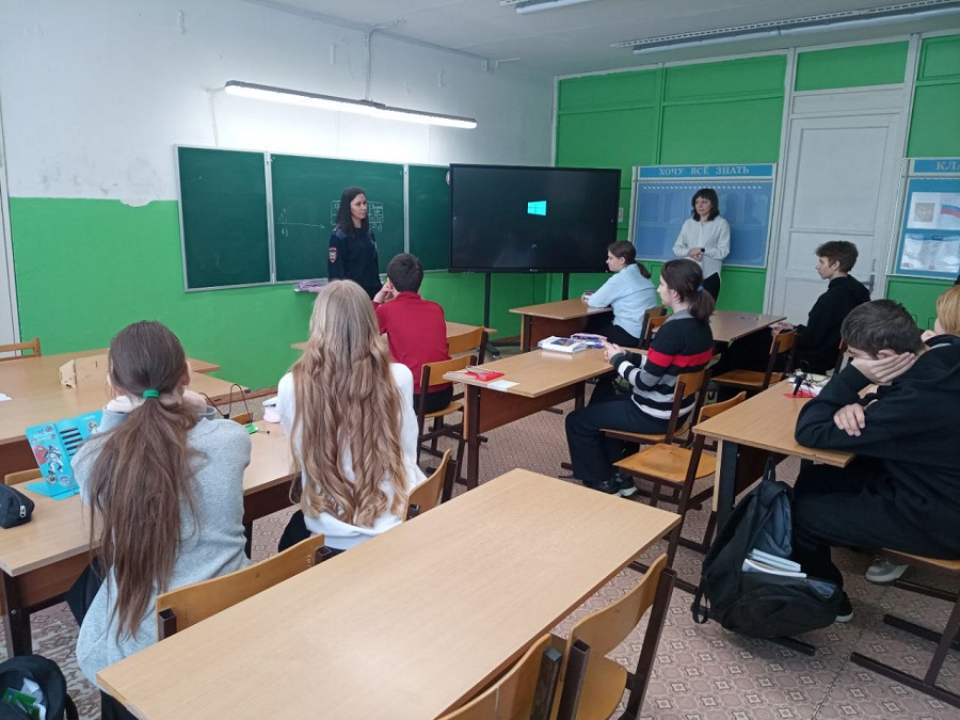 Школьникам округа рассказали правду о «безобидных» постах