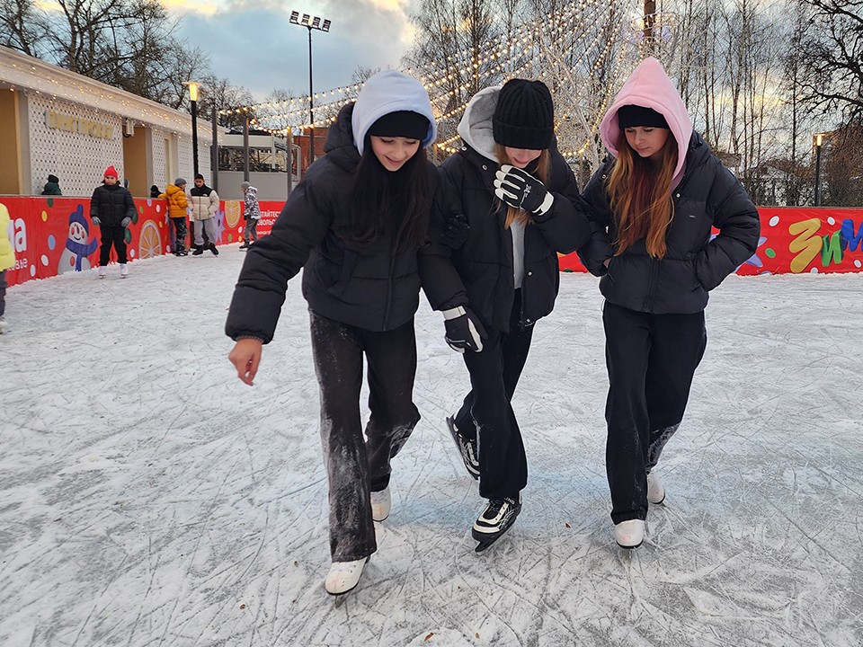Ледовый каток на Дачной улице в Красноармейске откроют 12 января